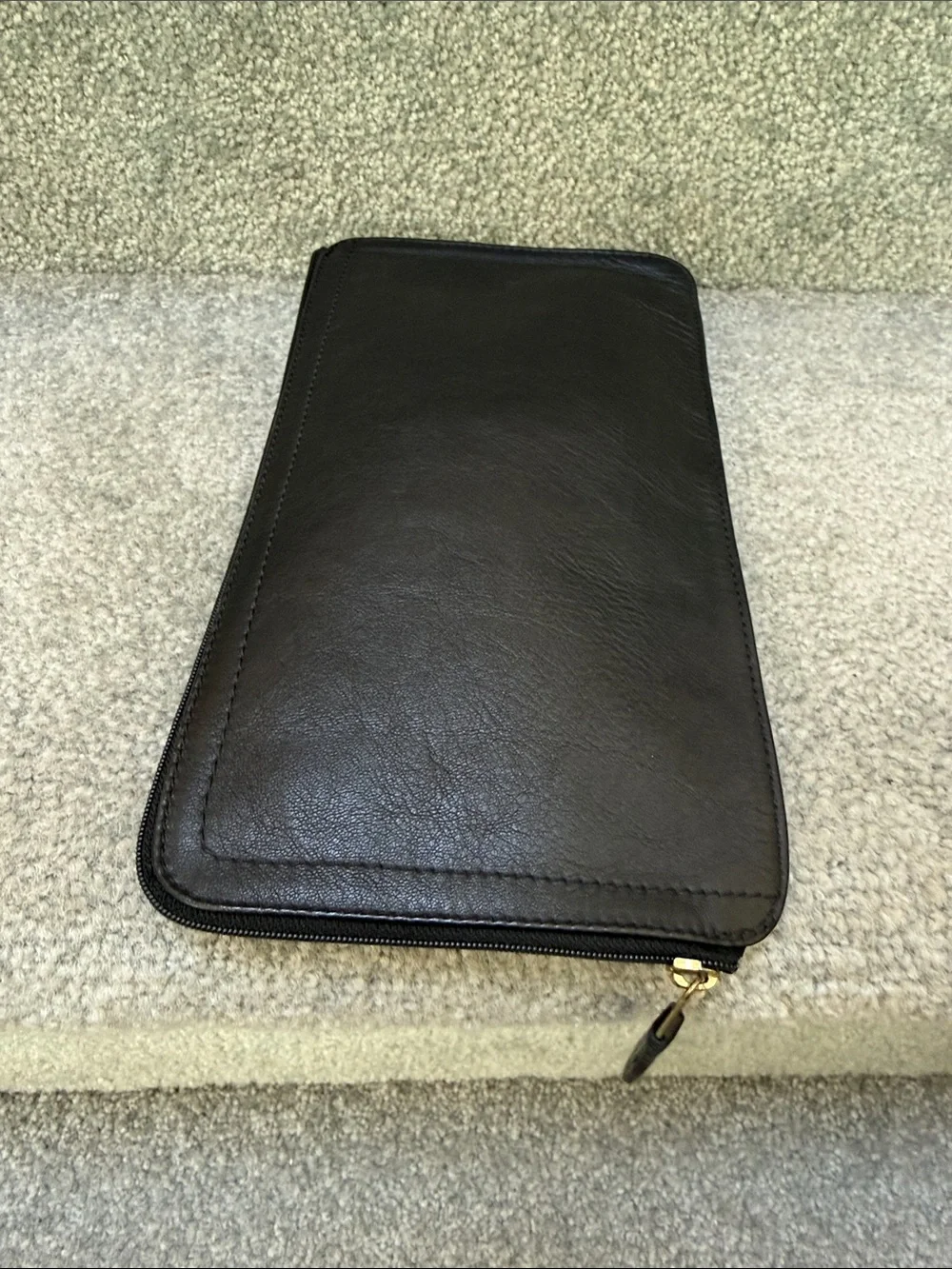 New Levenger Black Leather Zip Case